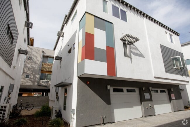 Building Photo - F78--1168 W. 36th Place