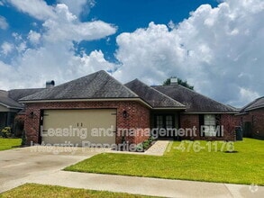 Building Photo - 204 Colchester Dr