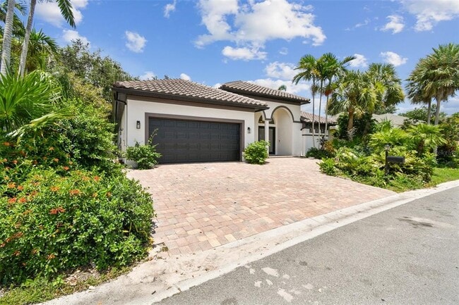 Building Photo - 13792 Long Lake Ln