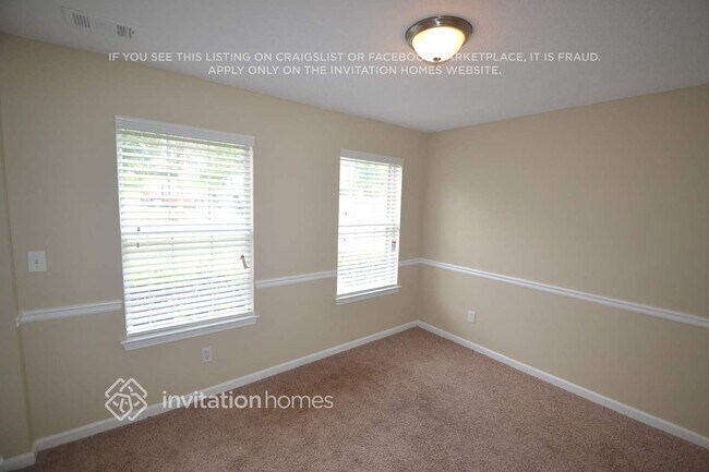 Building Photo - 6058 Pavestone Dr SW