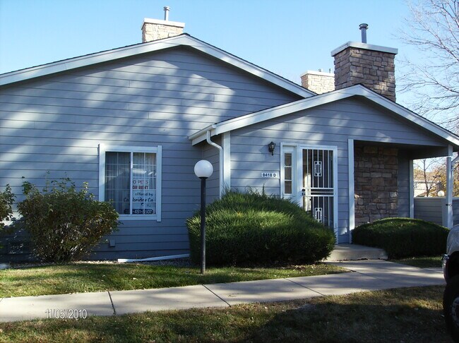 Building Photo - 8418 Everett Way