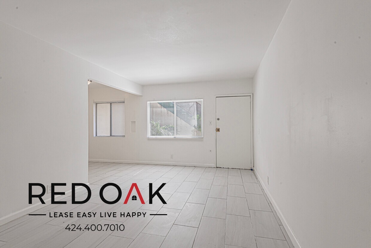 Foto principal - 8118 Western Ave