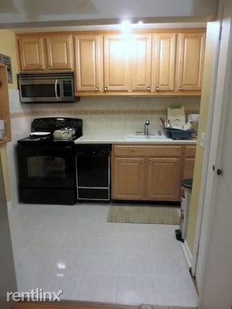 Foto principal - 9 Commonwealth Ct