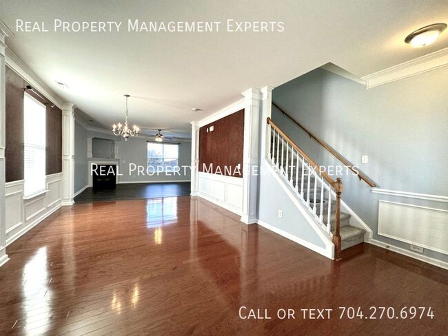 Foto del edificio - Beautiful 4BR/2.5BA Home in Charlotte!