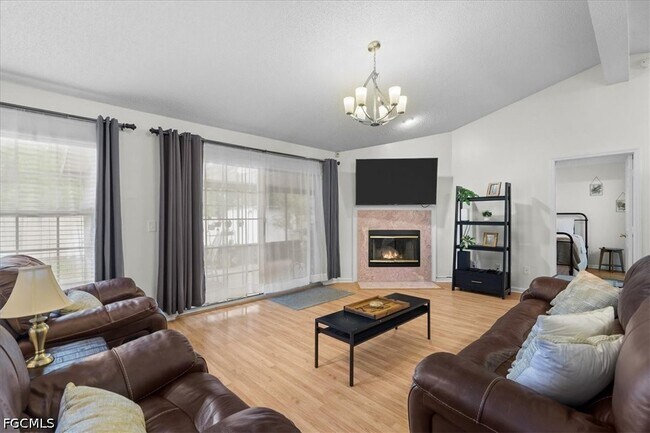 Foto del edificio - 11179 Bentley Trace Ln E