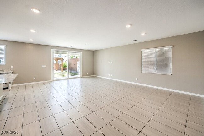 Building Photo - 10783 Searchers Ave