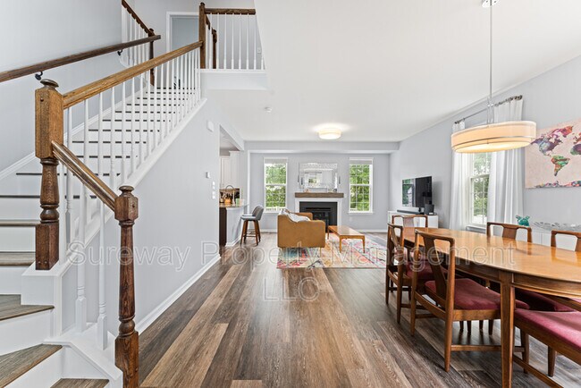 Foto del edificio - 232 Pheasant Run Rd