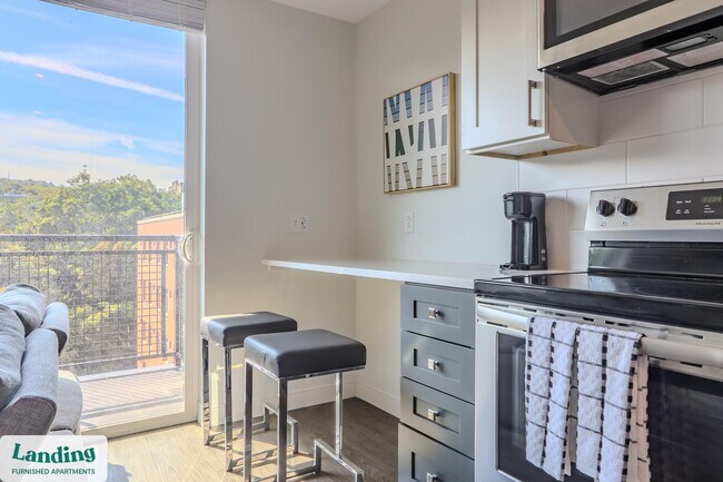 Foto del edificio - 210 E Green St