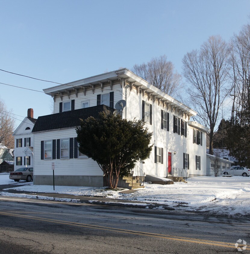 35 Main St, West Stockbridge, MA 01266 Apartments in West Stockbridge