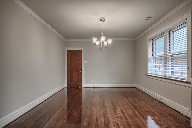 Building Photo - (201) 7230-32 Forsyth Blvd