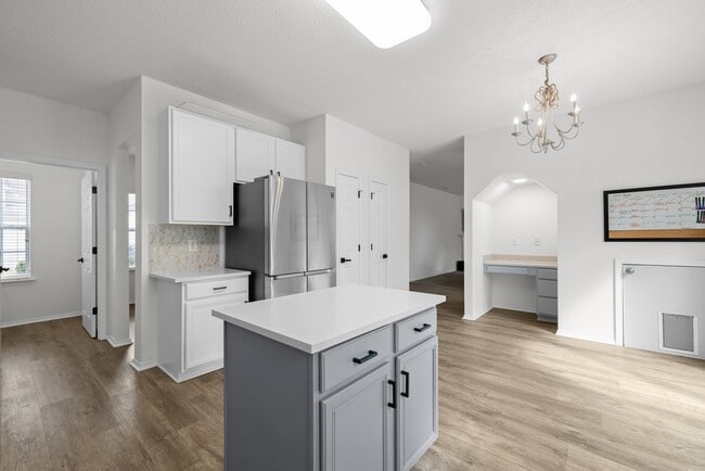 Building Photo - 5332 Seaspray Ln