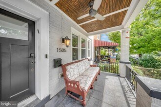 Building Photo - 1505 Spring Pl NW