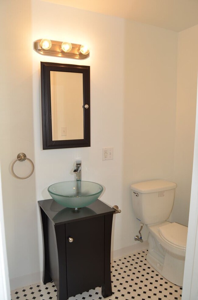 Building Photo - A beautiful Single Family house in Lawrenc...