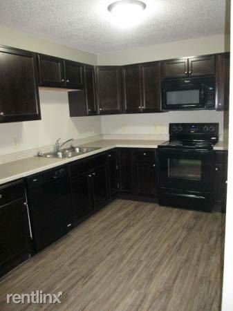 Foto del edificio - 4704 E 6th St