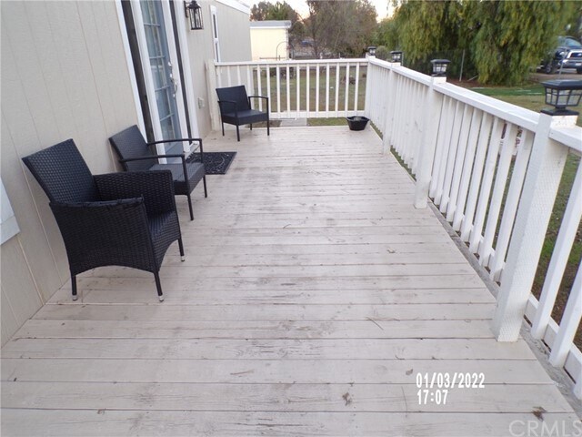 Foto del edificio - 32785 Batson Ln