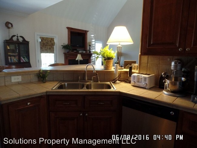 Foto del edificio - 1342 Harvest Moon Way