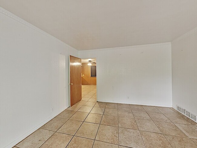 Foto del edificio - No Application Fee* Plus $250 Off First & ...