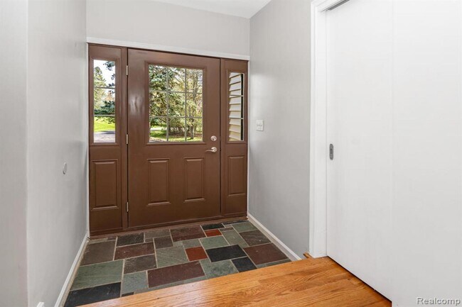 Foto del edificio - 2700 Colonial Way