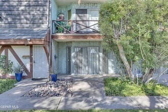 Building Photo - 350 Thunderbird Dr