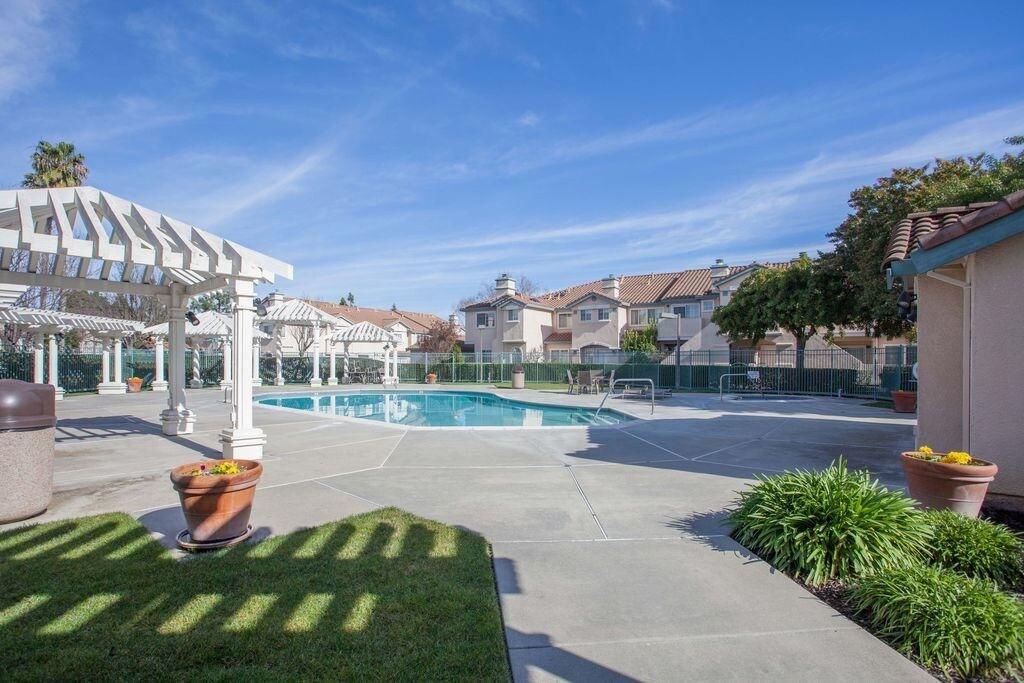 Swimming Pool Area - 1237 Altissimo Pl
