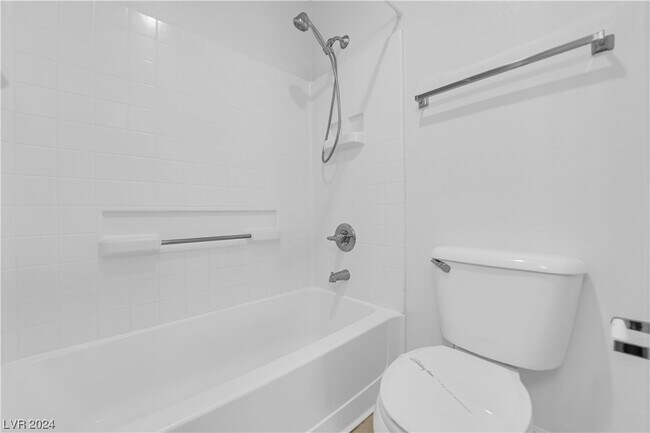 Foto del edificio - 8730 Horizon Wind Ave