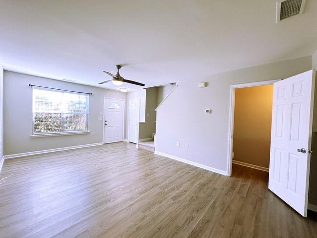 Building Photo - 114 Harbor Haven Dr