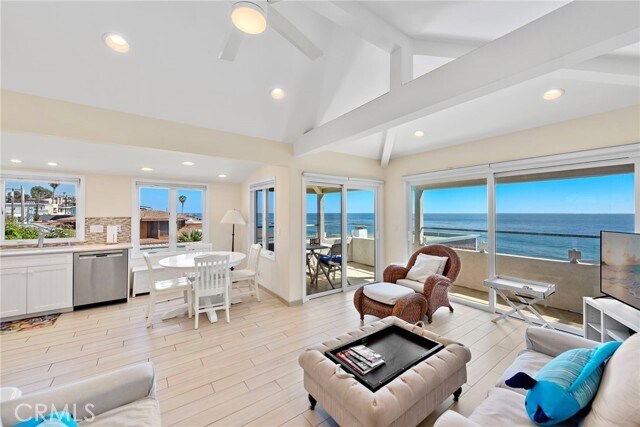Building Photo - 1059 Gaviota Dr