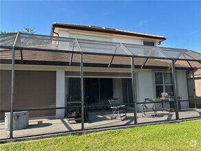 Building Photo - 6757 Southern Oak Ct