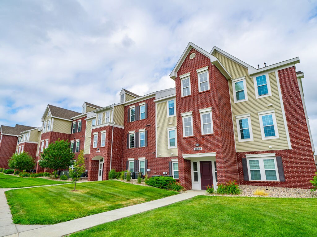 Lynbrook Apartments and Townhomes Townhomes for Rent Elkhorn, NE