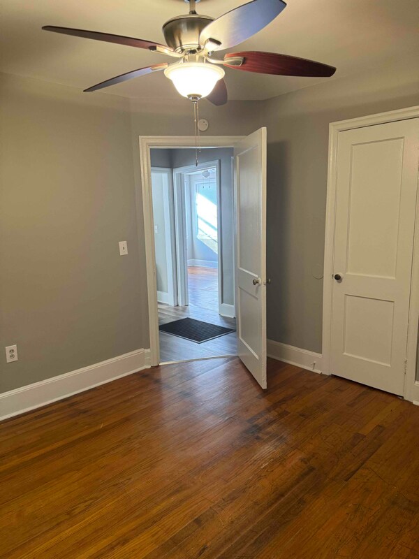 Foto del edificio - 3932 Montgomery Ave