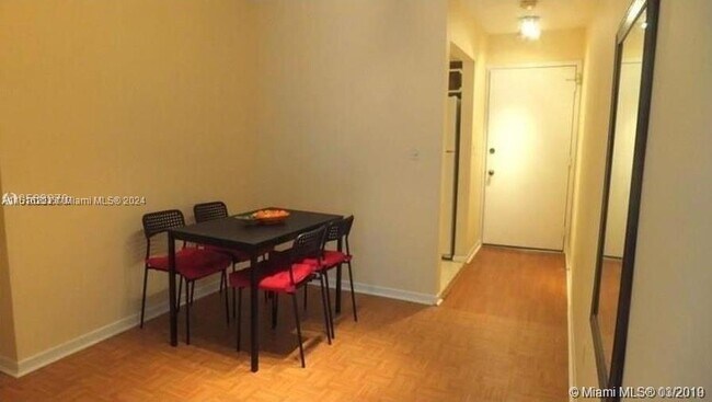 Building Photo - 3582 NE 171 St