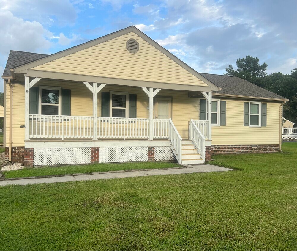 Primary Photo - 11425 Walton Lake Rd