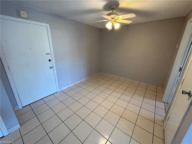 Foto del edificio - 3706 Broadway, 29