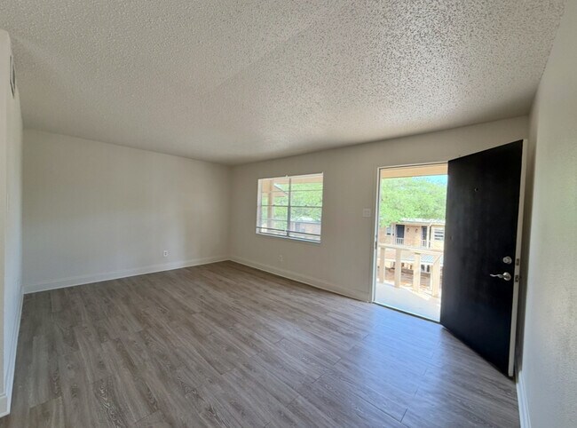 1 dormitorio, sala de estar / puerta de entrada - Heritage Oaks