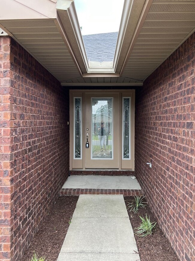 Building Photo - Updates Galore