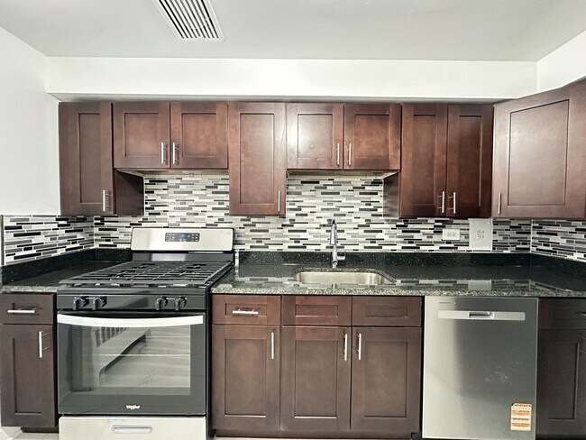 Foto del edificio - 6707 N California Ave