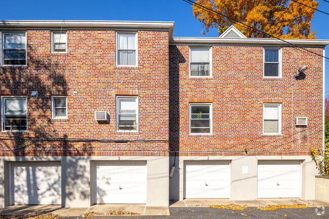Building Photo - 142-162 Bard Ave