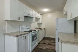 Building Photo - Greenbrook House