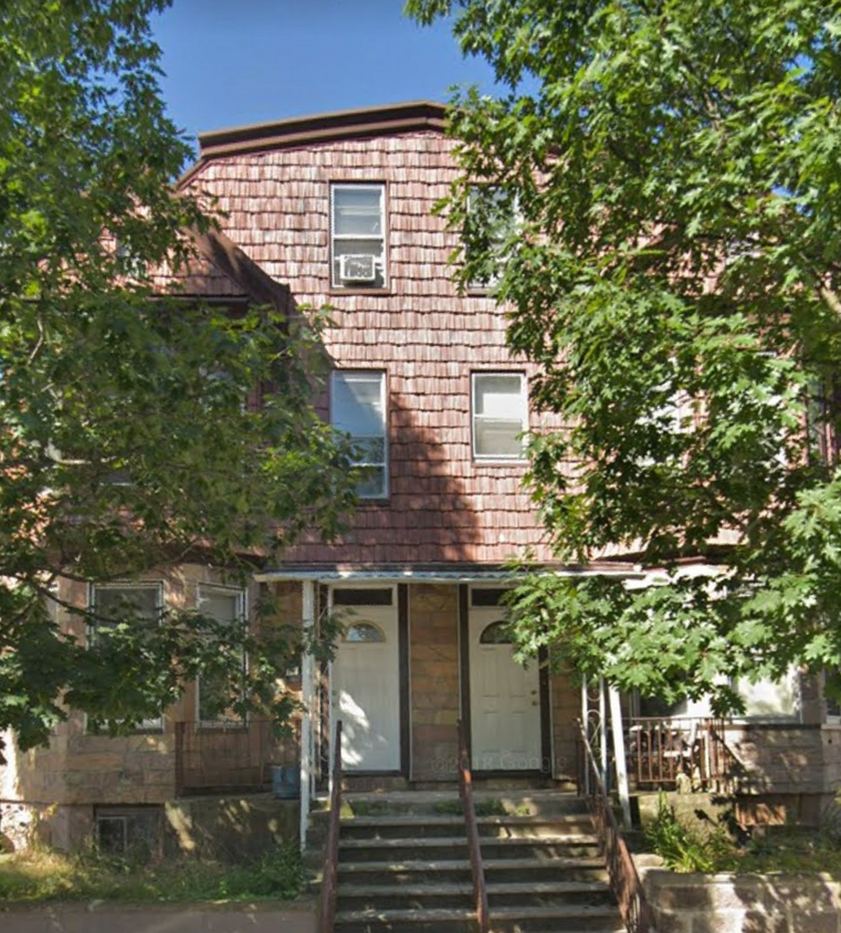 Front - 11 Fulton Ave