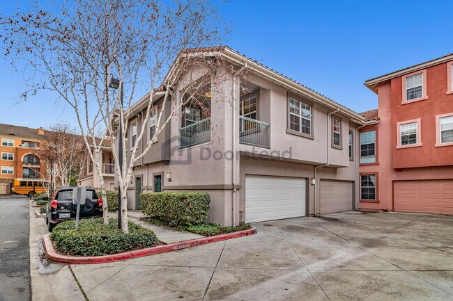 Building Photo - 1393 Auzerais Ave