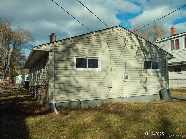 Foto del edificio - 27107 Florence St