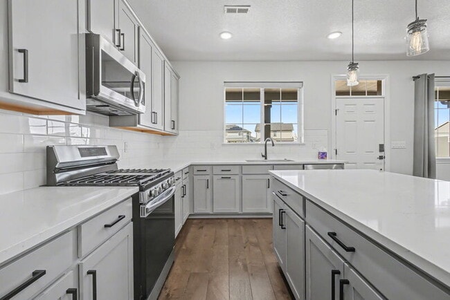 Building Photo - 16806 E 118th Dr