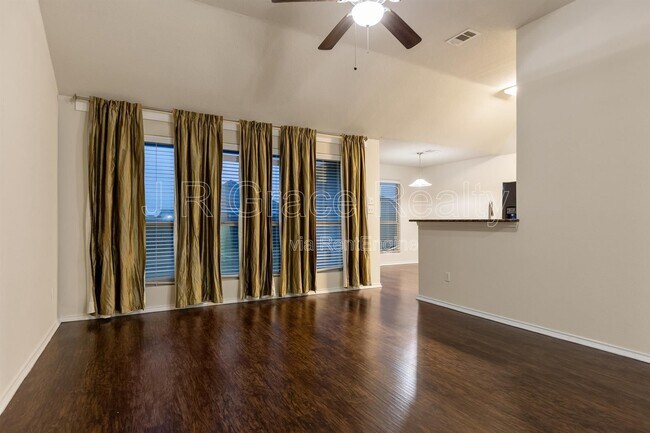 Foto del edificio - 4204 S Fork Ranch Rd