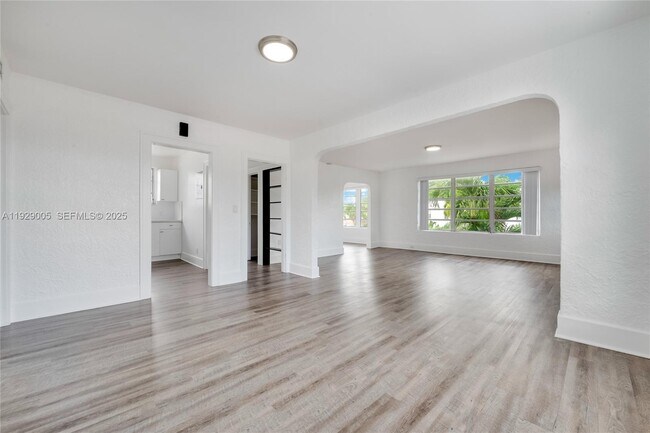 Foto del edificio - 1736 SW 9th St