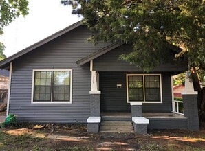 Building Photo - 731 E Lowden St