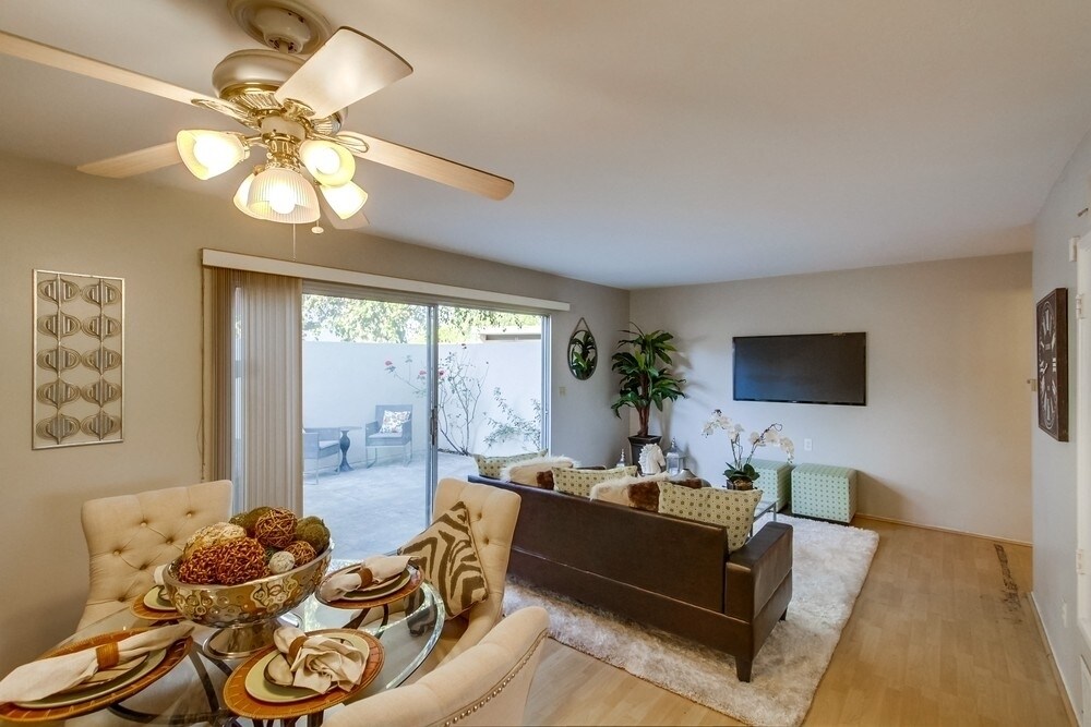 Foto principal - 12204 Rancho Bernardo Rd