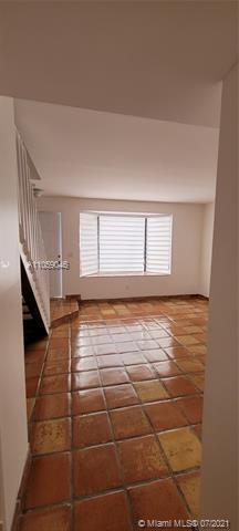 Building Photo - 10119 SW 77th Ct