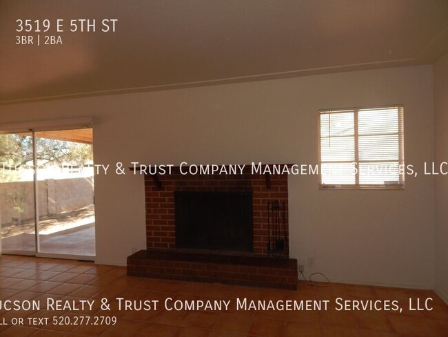 Building Photo - In the heart of Tucson, your new home awaits,