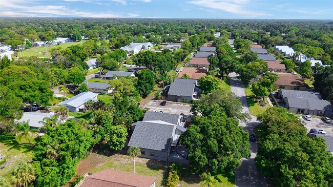 Building Photo - 1544 39th Ave