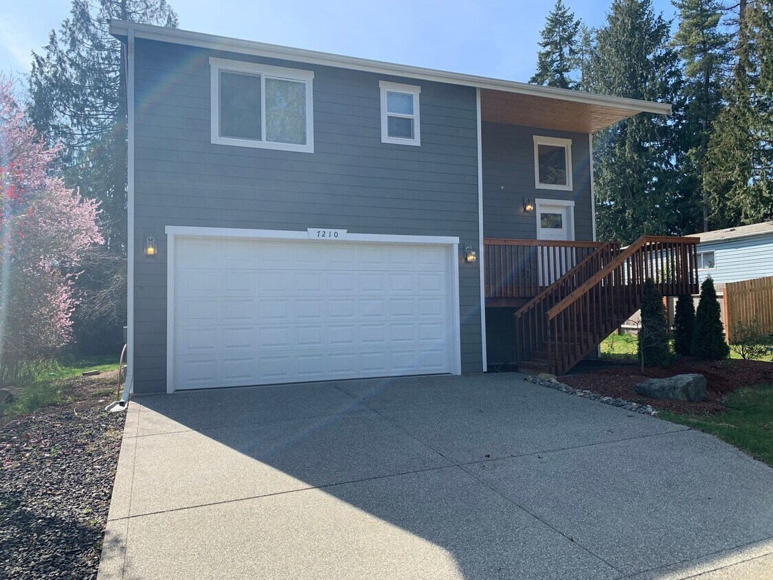 Foto principal - Manchester 3 Bedroom Available June 15th!